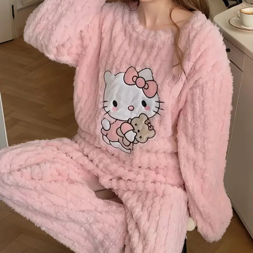 Cute Pink Hello Kitty Pajama Set